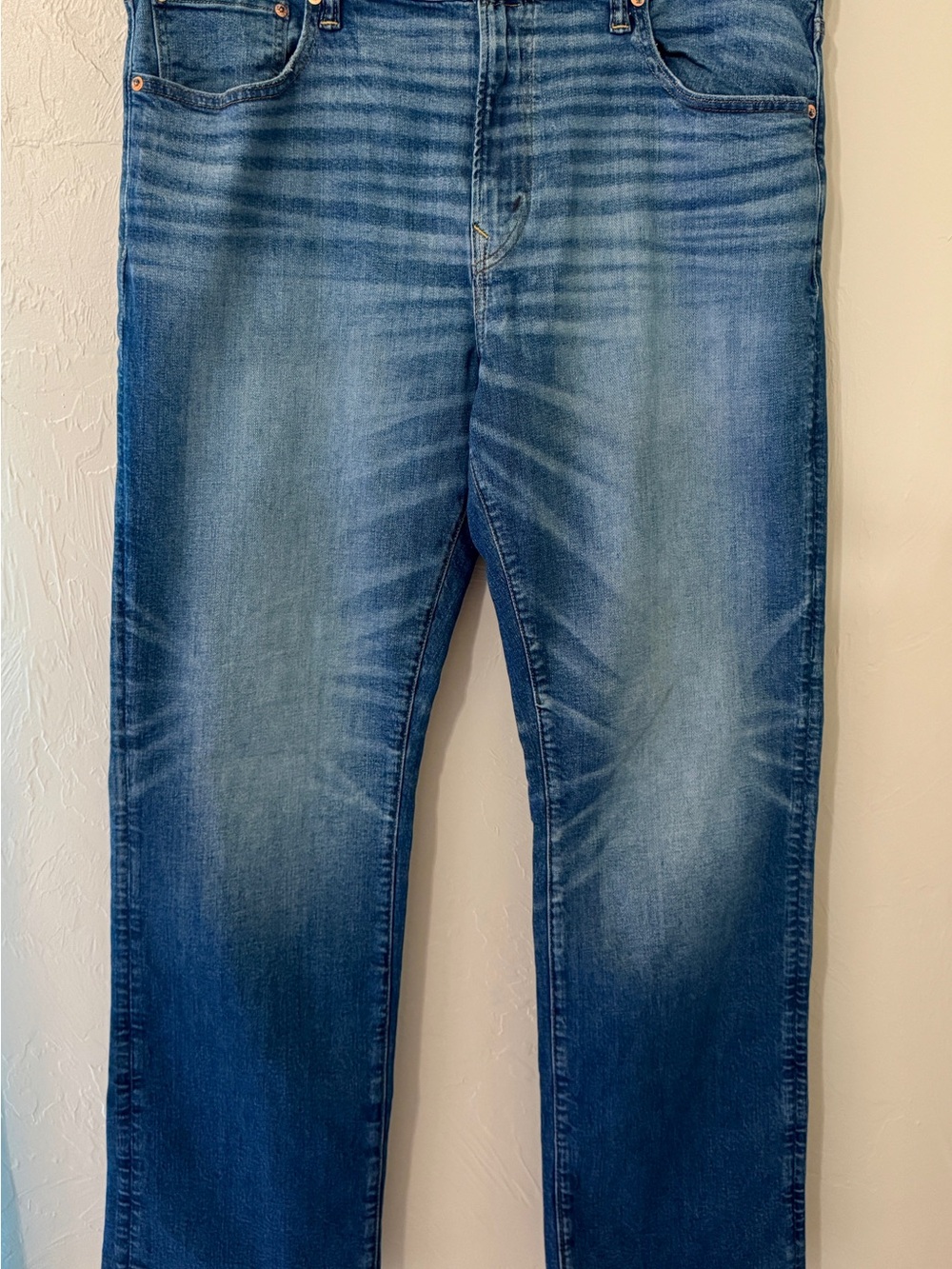 American Eagle Outfitters Faded Blue Straight Jeans